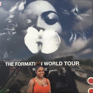 Meet your Posher, Jasmine